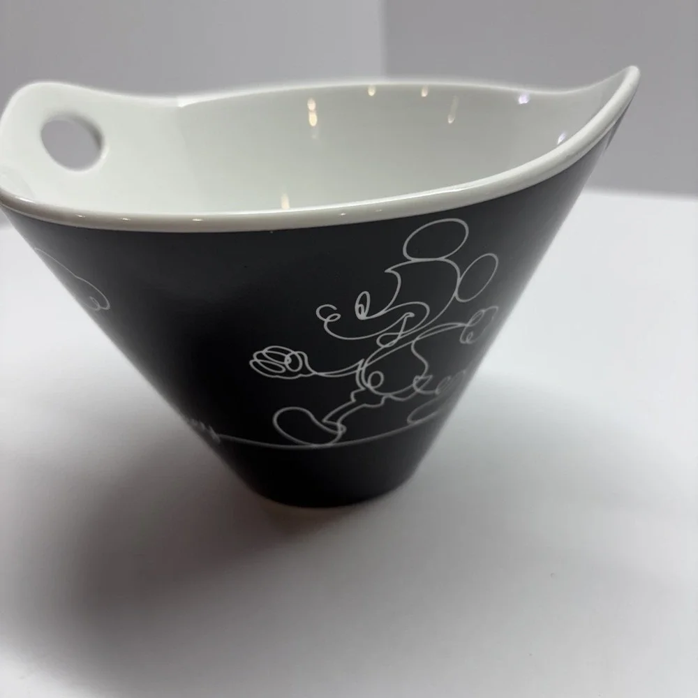 Disney MICKEY Linear‎ Black Ramen Noodle Bowl